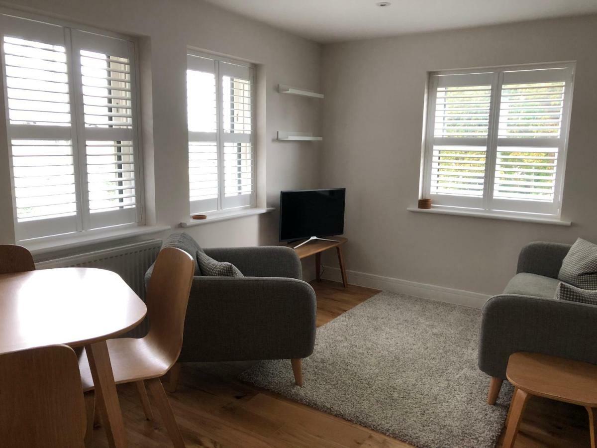7-11 Kings Park Villa Bicester Esterno foto